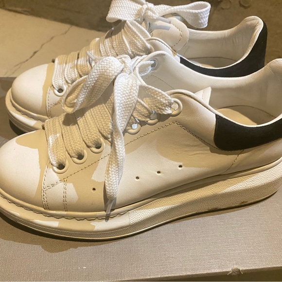Alexander McQueen sneakers 36.5 - Picture 3 of 7